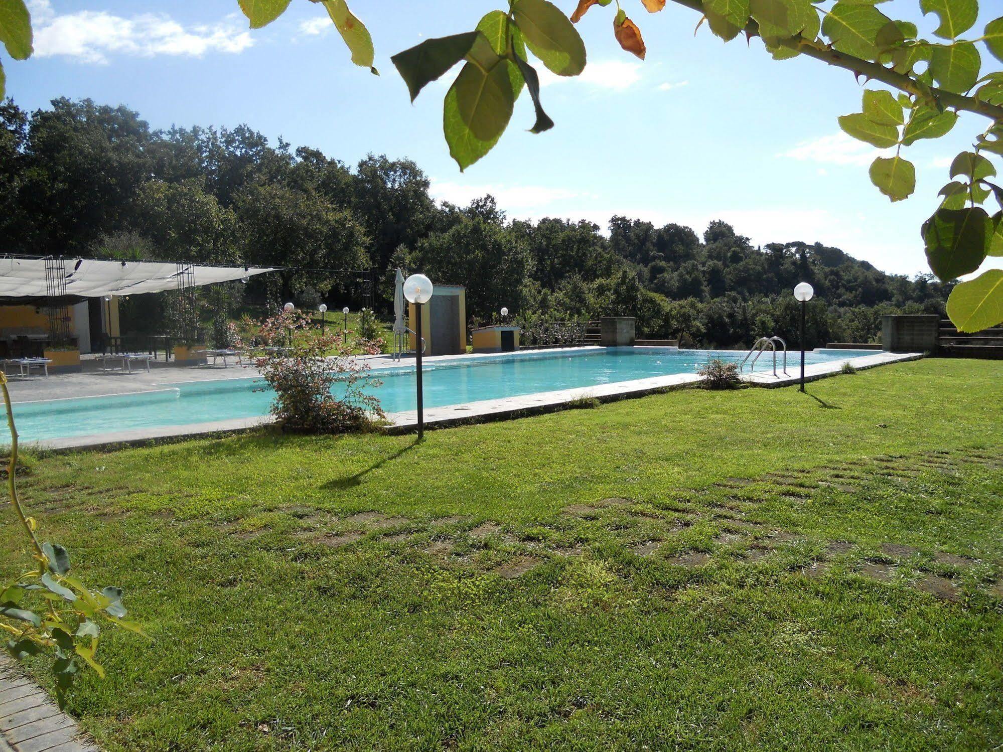 פיומיצ'ינו Agriturismo Il Casale Delle Ginestre מראה חיצוני תמונה