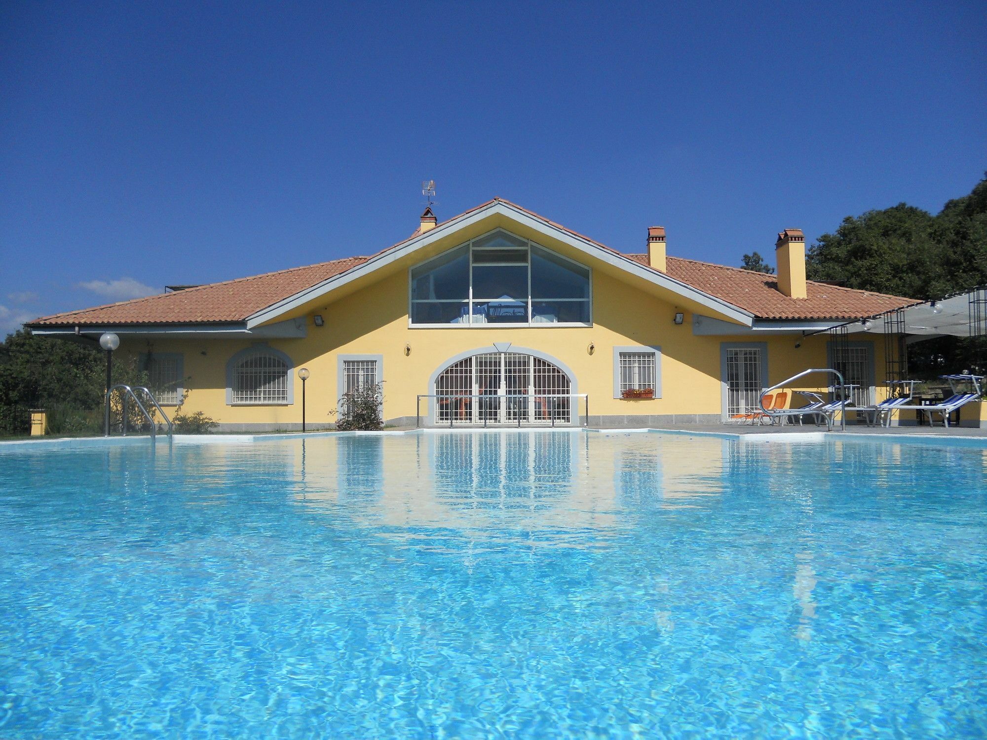 פיומיצ'ינו Agriturismo Il Casale Delle Ginestre מראה חיצוני תמונה
